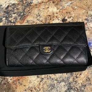 Chanel Caviar Wallet